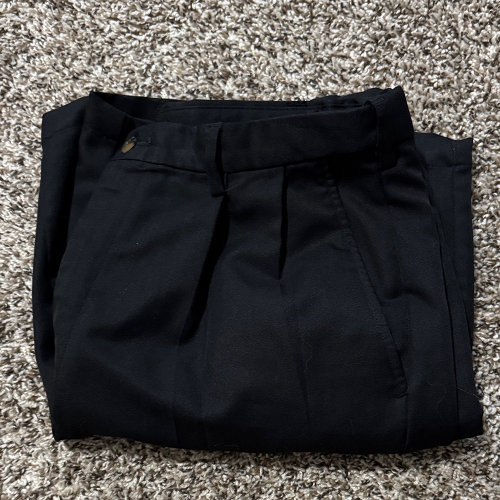 Sleek Black Men's Flat Front Shorts - Picture 5 of 6